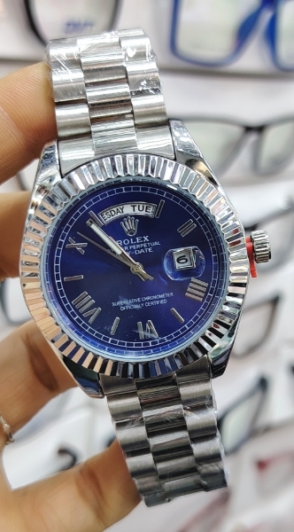 Imagen de RELOJ ROLEX DAY-DATE PLATEADO - CARATULA AZUL REY